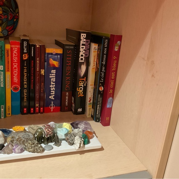 Different books and dictionaries - Picture 2 of 3